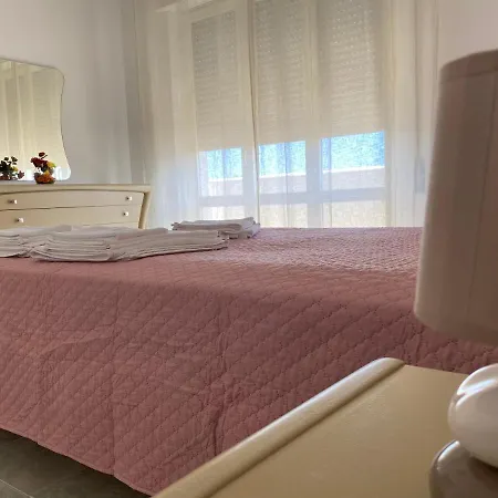 Sole, Mare E Trallalla Apartmán *