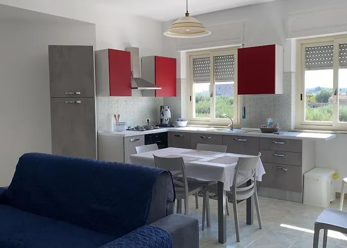 Sole, Mare E Trallalla *