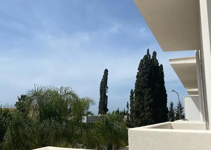 Sole, Mare E Trallalla 公寓