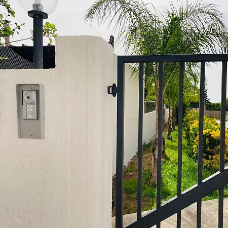 Sole, Mare E Trallalla Lejlighed *