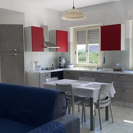 Sole, Mare E Trallalla *