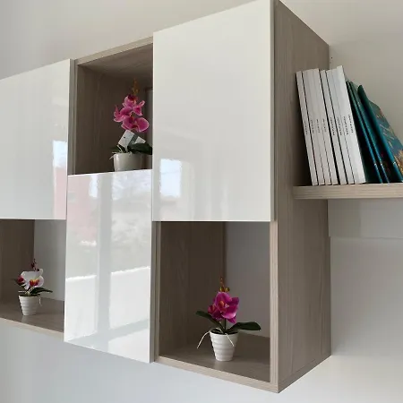 Sole, Mare E Trallalla * Rilievo