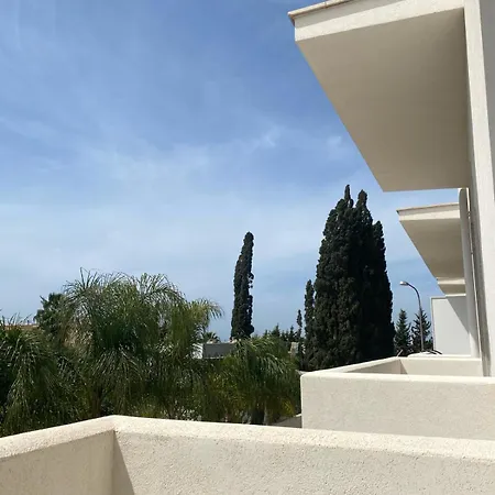 Sole, Mare E Trallalla Apartment