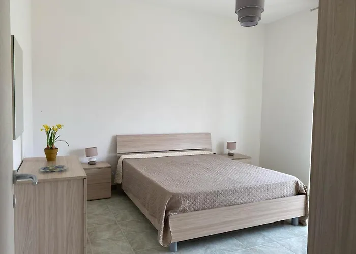 公寓 Sole, Mare E Trallalla